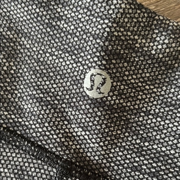 Lululemon Athletica Gray Cropped Leggings - Picture 3 of 5